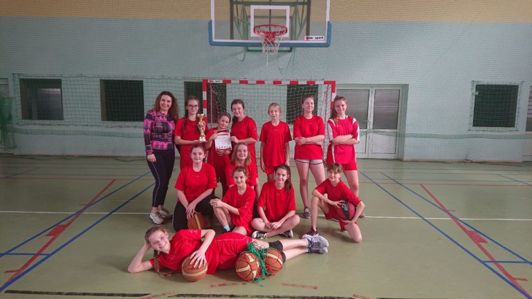 Mistrzostwa Powiatu w Koszykówce chłopców i dziewcząt w ramach Igrzysk Dzieci