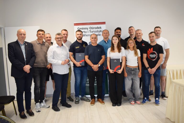 OFICJALNE WRĘCZENIE NAGRÓD I WYRÓŻNIEŃ SPORTOWYCH ZA OSIĄGNIĘCIA W DZIAŁALNOŚCI SPORTOWEJ W 2024 r.